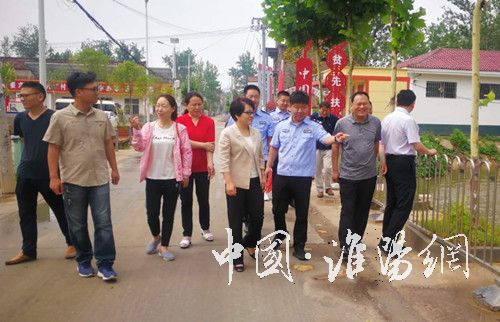 刘卫洁到豆门慰问驻村帮扶队员